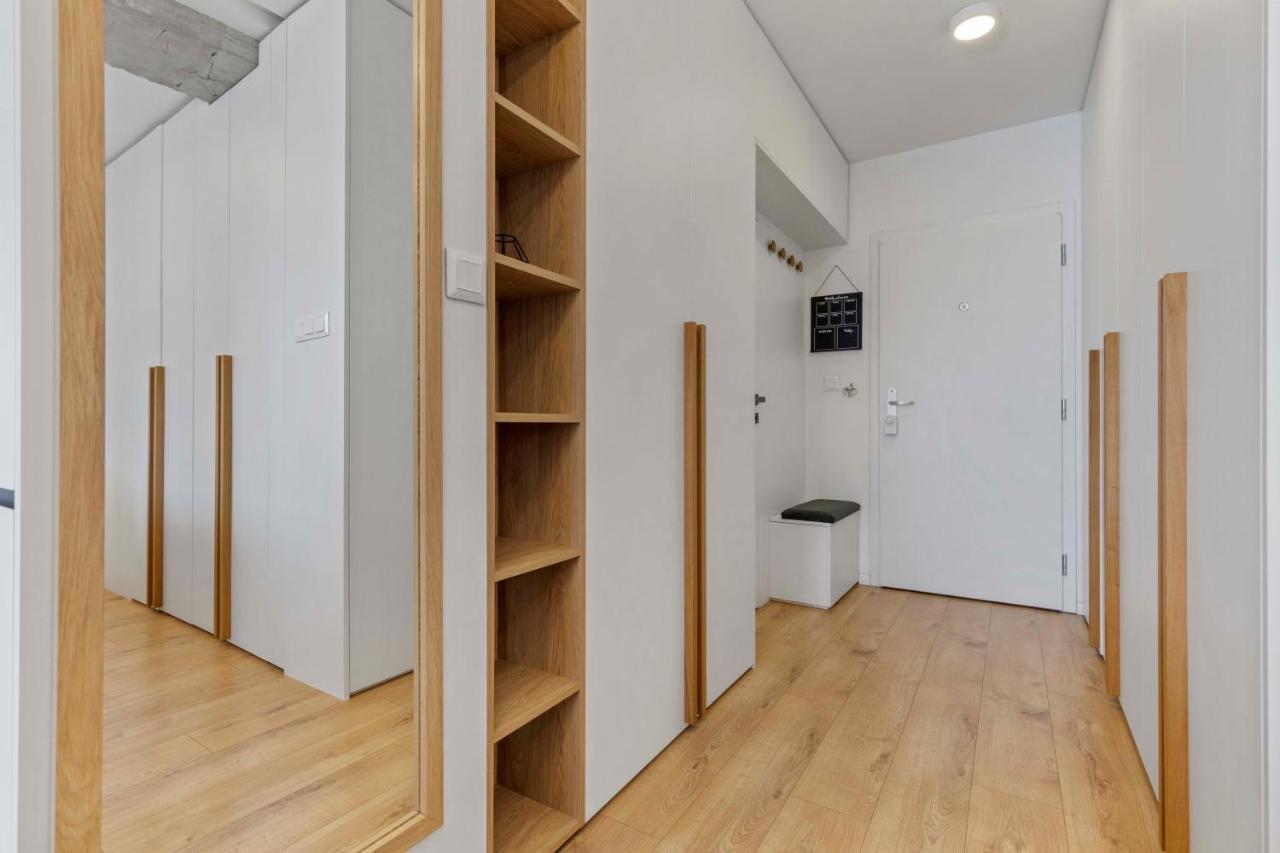 Apartman Lam Concrete - Ac - Balcony